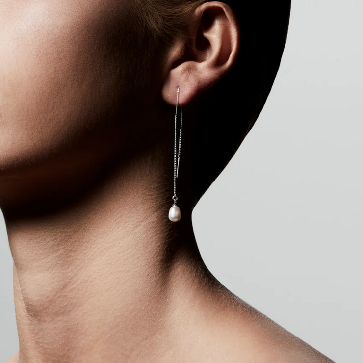 Chloe Pearl Earring