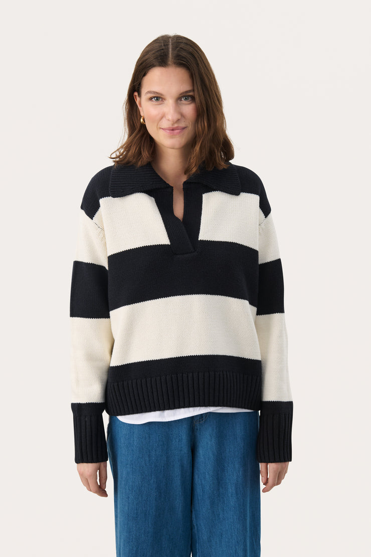 Elinda Sweater