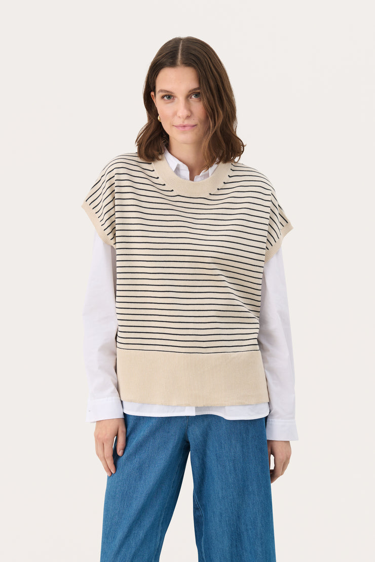 Nataya Pullover Vest