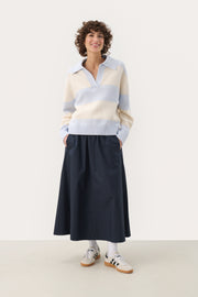 Elinda Sweater