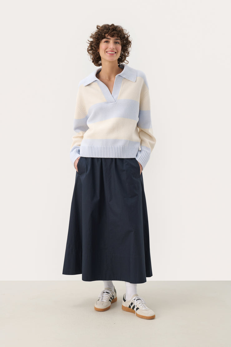 Elinda Sweater
