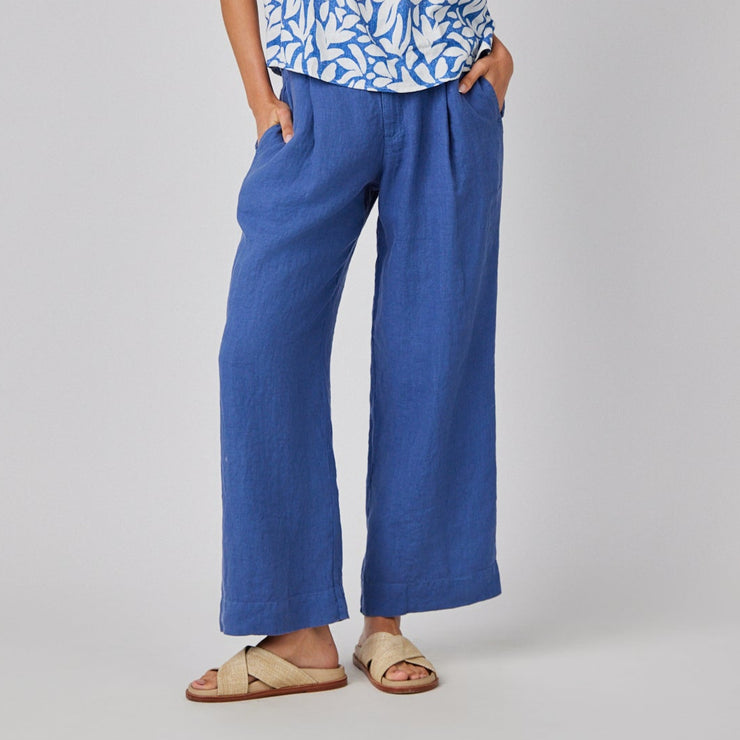 Pleated Wide Leg Ankle Pant